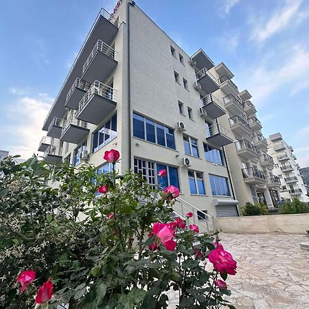 Deor Hotel Shëngjin Esterno foto