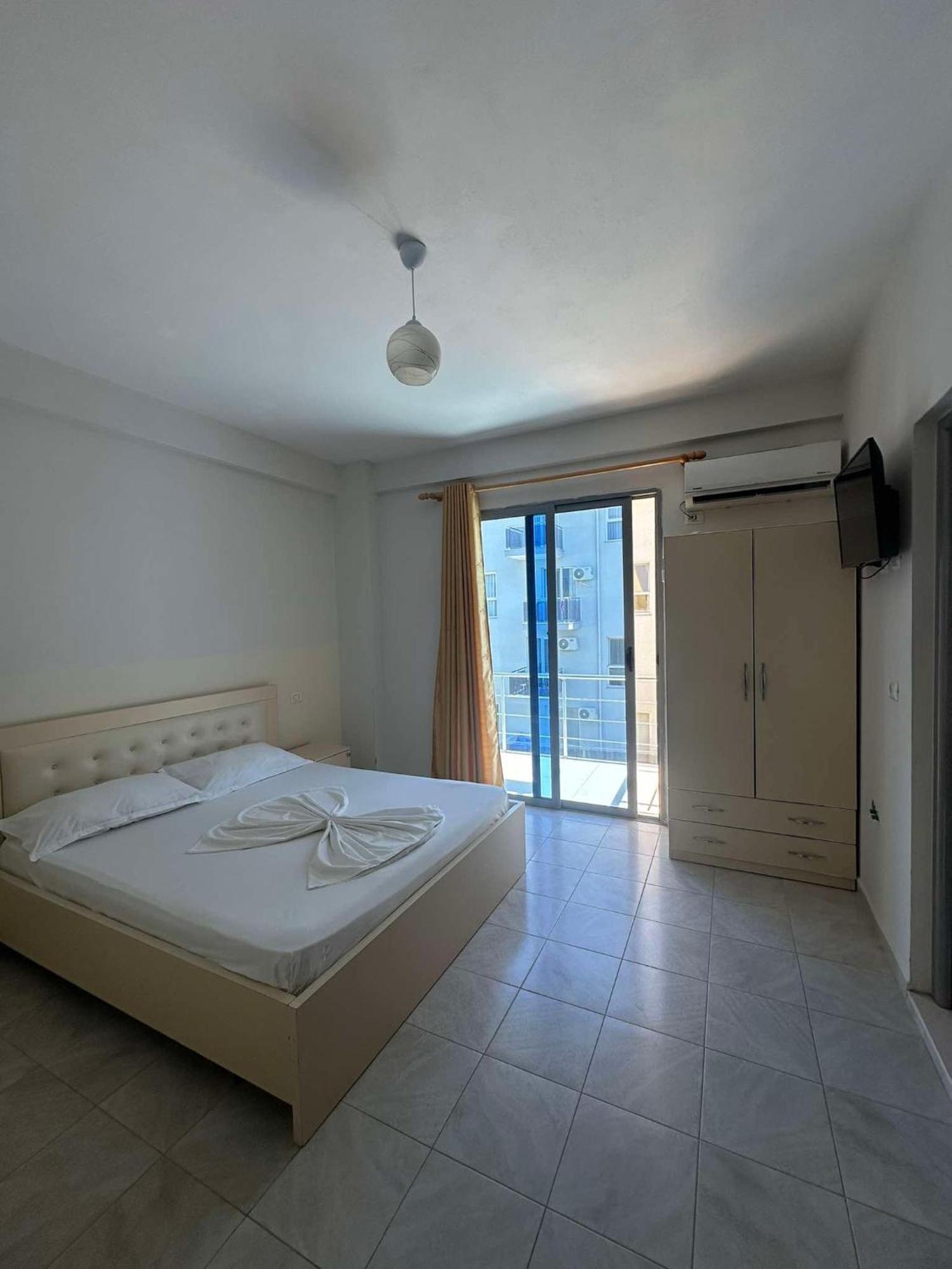 Deor Hotel Shëngjin Esterno foto