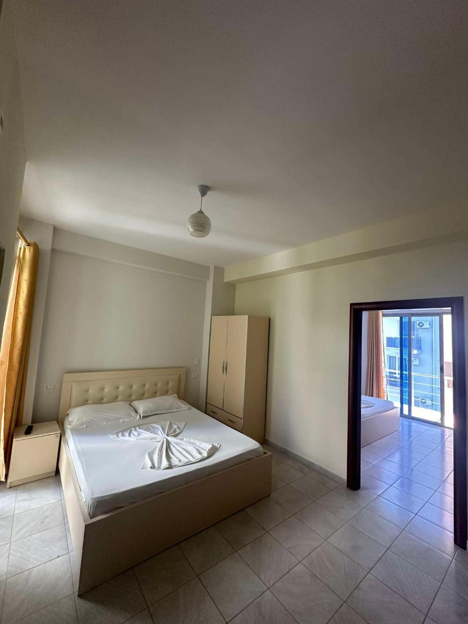 Deor Hotel Shëngjin Esterno foto