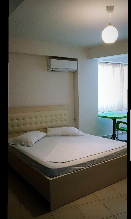 Deor Hotel Shëngjin Esterno foto